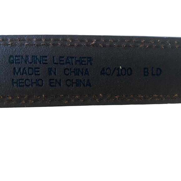 Men's Dockers Size 40/100 Brown Belt Style 11DO0168 Genuine Leather Silver Buckl - Picture 6 of 12